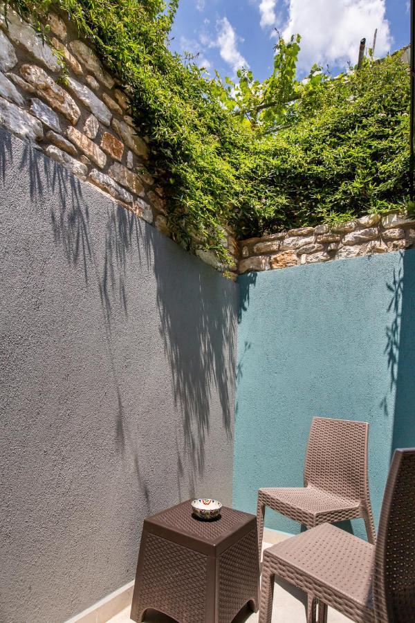 Oikos Daretsou Apartment Theologos  Exterior photo